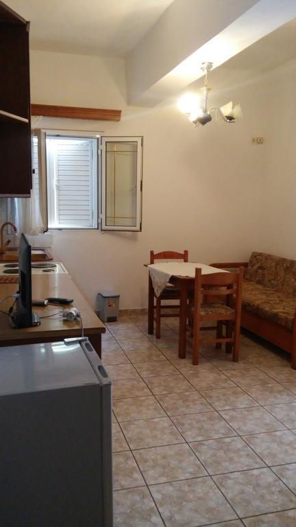 Elena Apartament Sarandë エクステリア 写真
